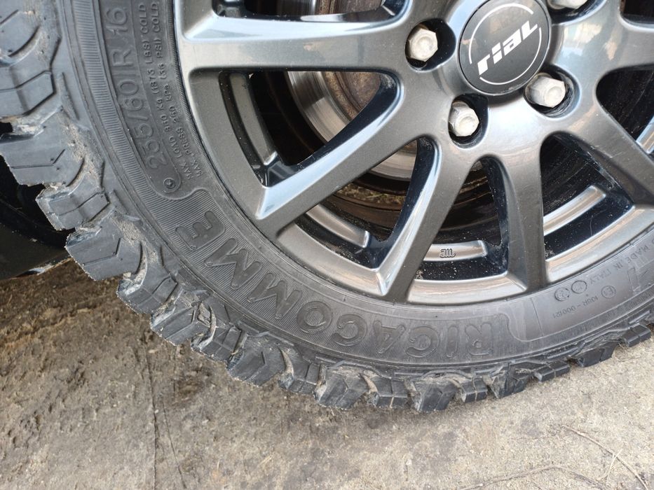 Set roti 235/60/R16  5×114.3 Allterain AT  Toyota RAV4