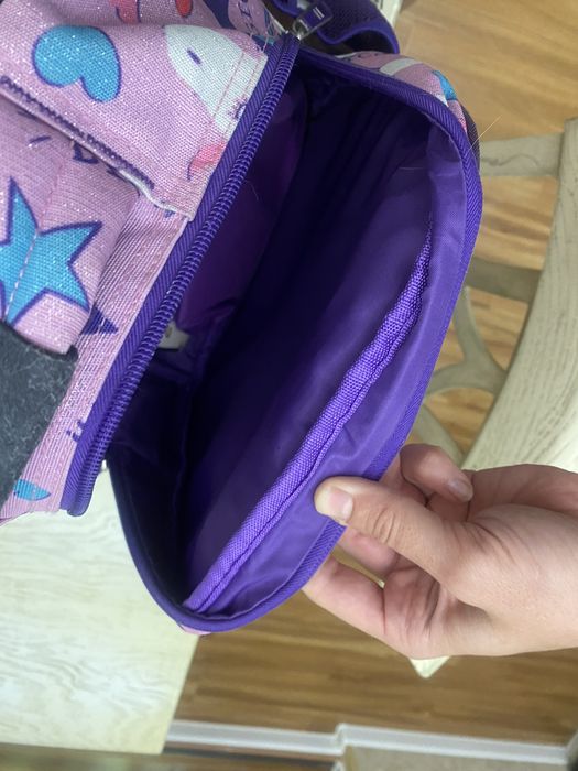 Школьный рюкзак, портфель