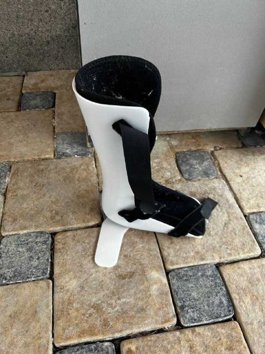 Ортез сапожок для стопы