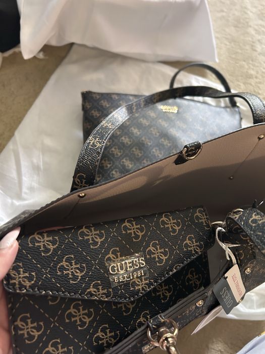 Geanta din 2 piese GUESS