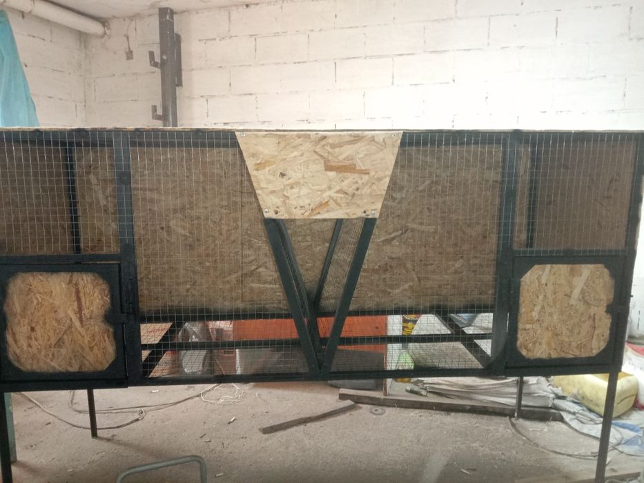 Продам клетку для кроликов