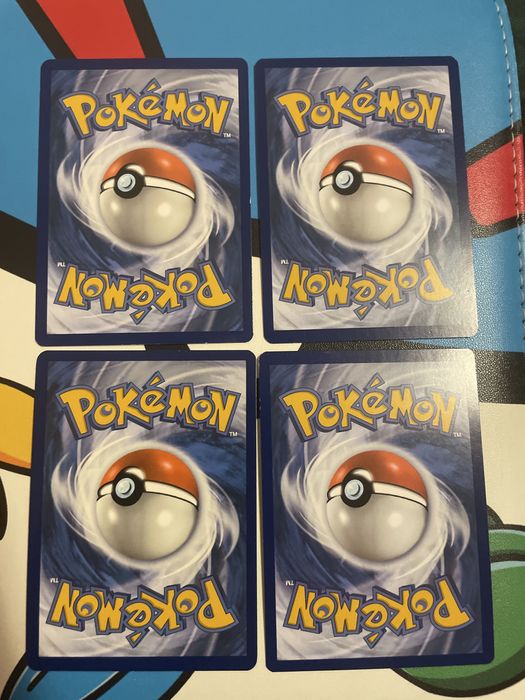 Carti pokemon de colectie