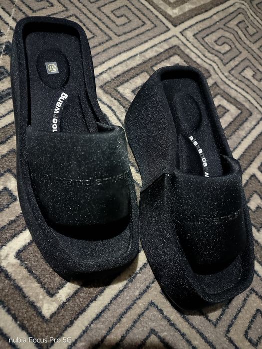 Шлепки новые  размер 36,37