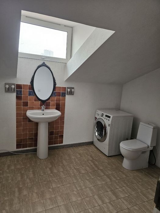 Северный вокзал  4 комнатная