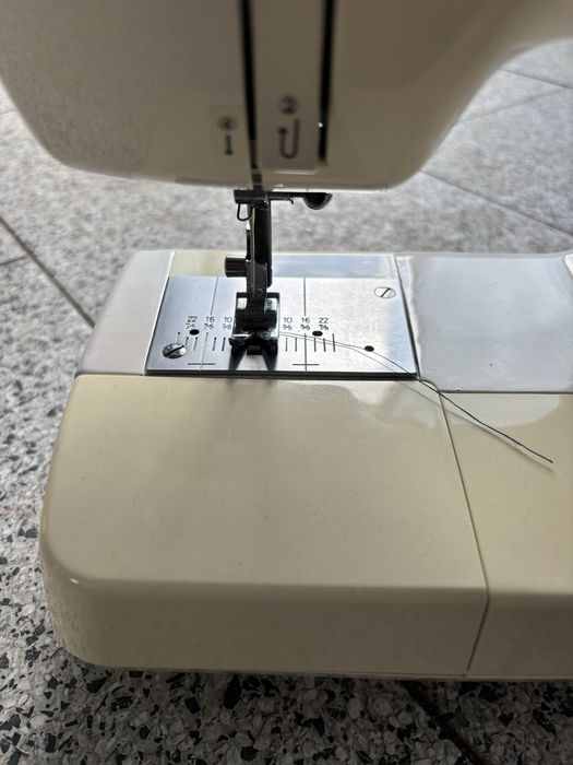 Mașina de cusut Jaguar 386 Mate