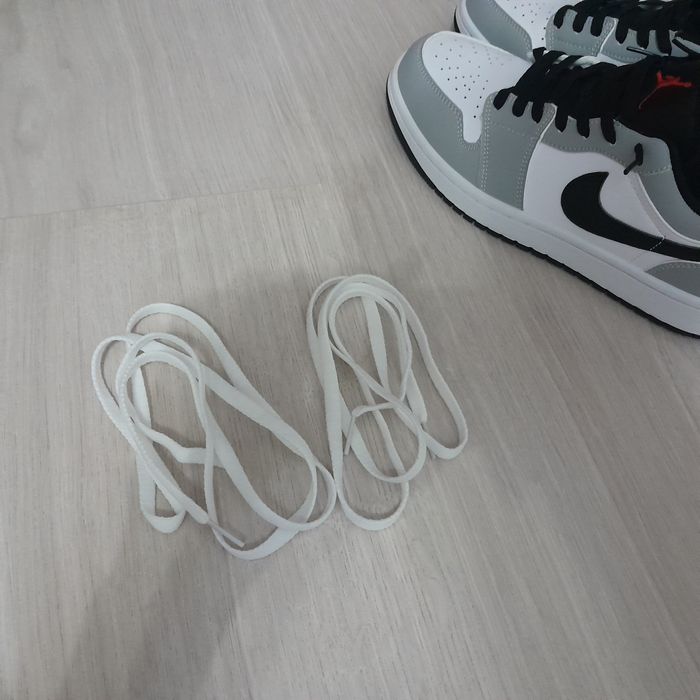 Nike Air Jordan 1 low "Light Smoke"