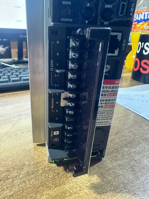 Драйвер для серводвигателя Delta Electronics ASD-B3-0721-L