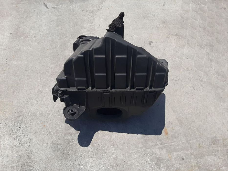 carcasa filtru aer  renault megane 3  1.4 b tce dupa 2008 8200947663