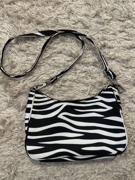 чанта от бершка, като нова