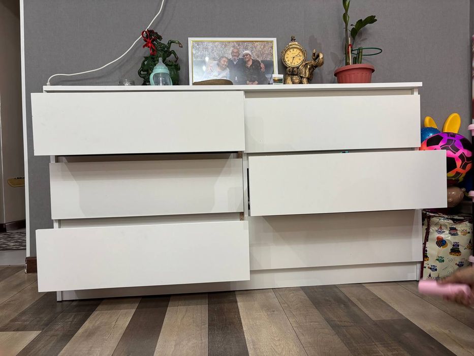 Комод белый, 138×40×77