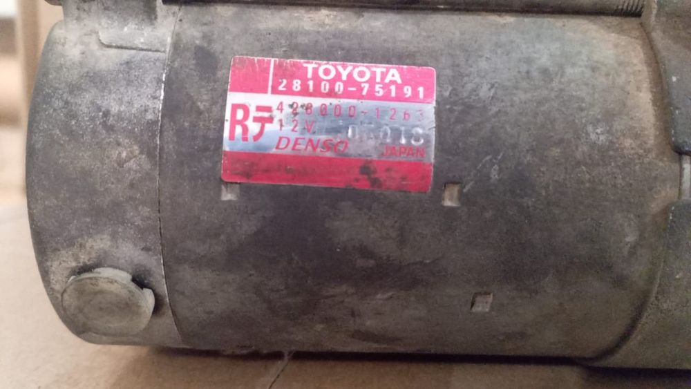 Стартер  б/у, в отличном состоянии.