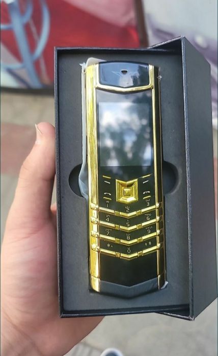 Vertu signature s gold новые