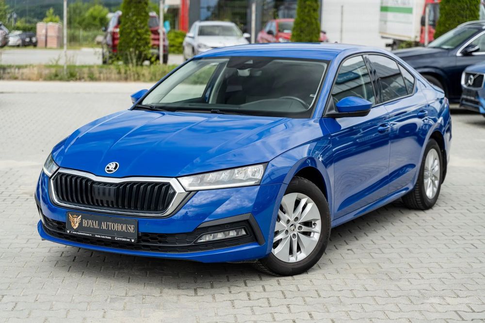 Skoda Octavia Tva deductibil, Mild hybrid, cutie viteze automata, Keyless, Asistente