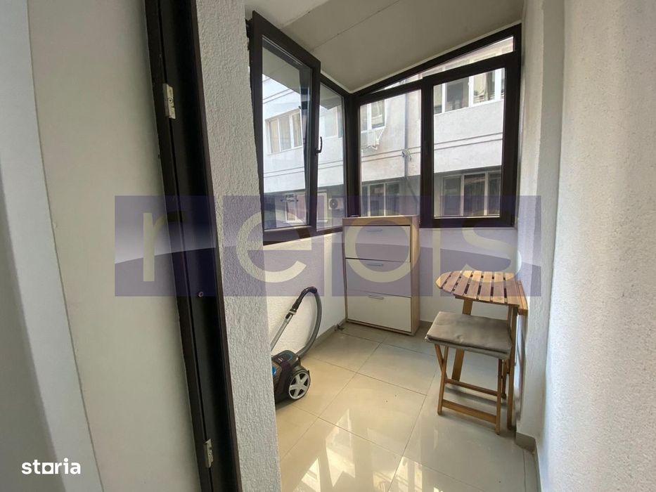 De Vanzare Apartament 2 Camere Decomandat Lift Centrala Proprie Parc S