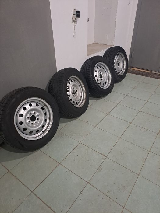 Продам Шины Viatti