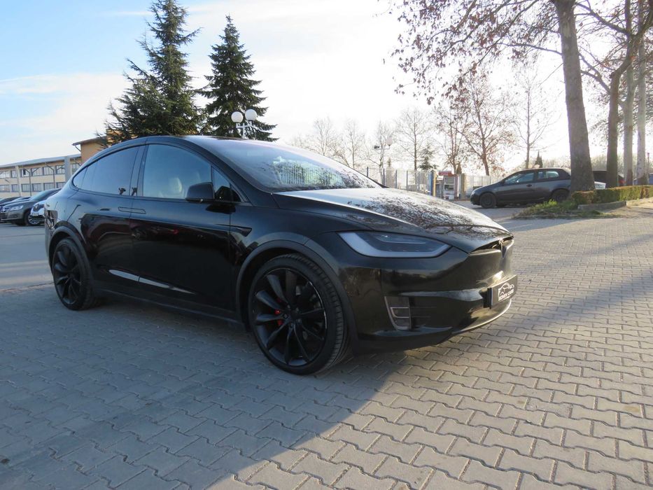 Tesla X P100D 4x4