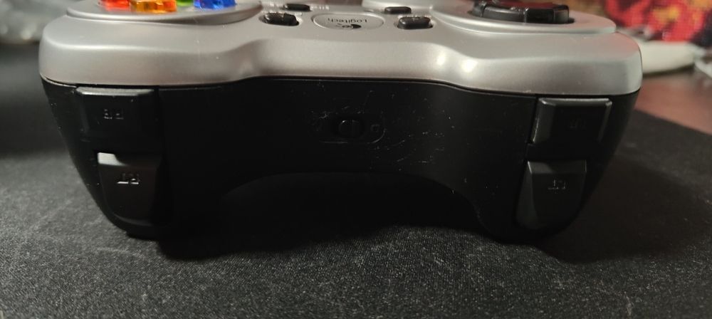 Logitech f710 геймпад джойстик