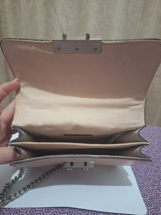 Geanta crossbody Bershka