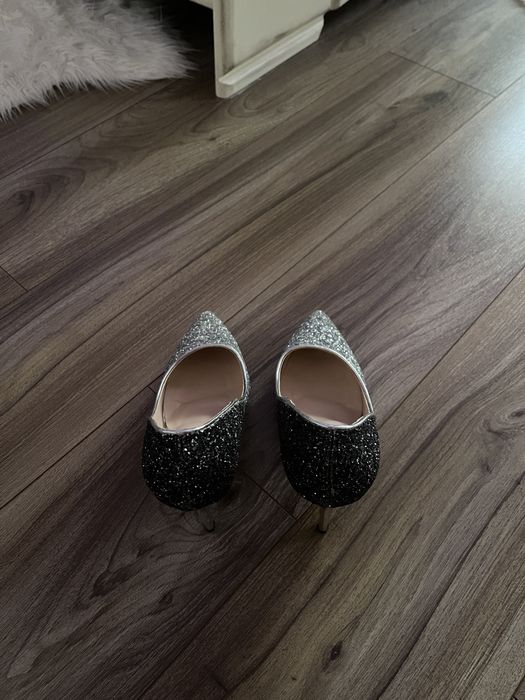 Pantofi stileto eleganti