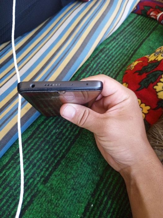 Birinchi qoʻl yangi