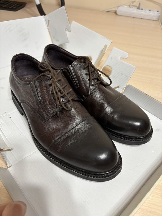 Продам мужские летние туфли за 5000. Покупал за 25000. Обувь. 41 разм