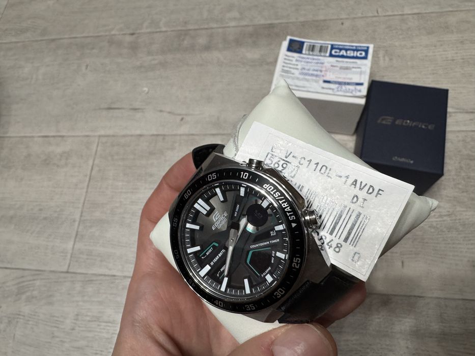 Casio edifice EFV-C110L-AVDF новые