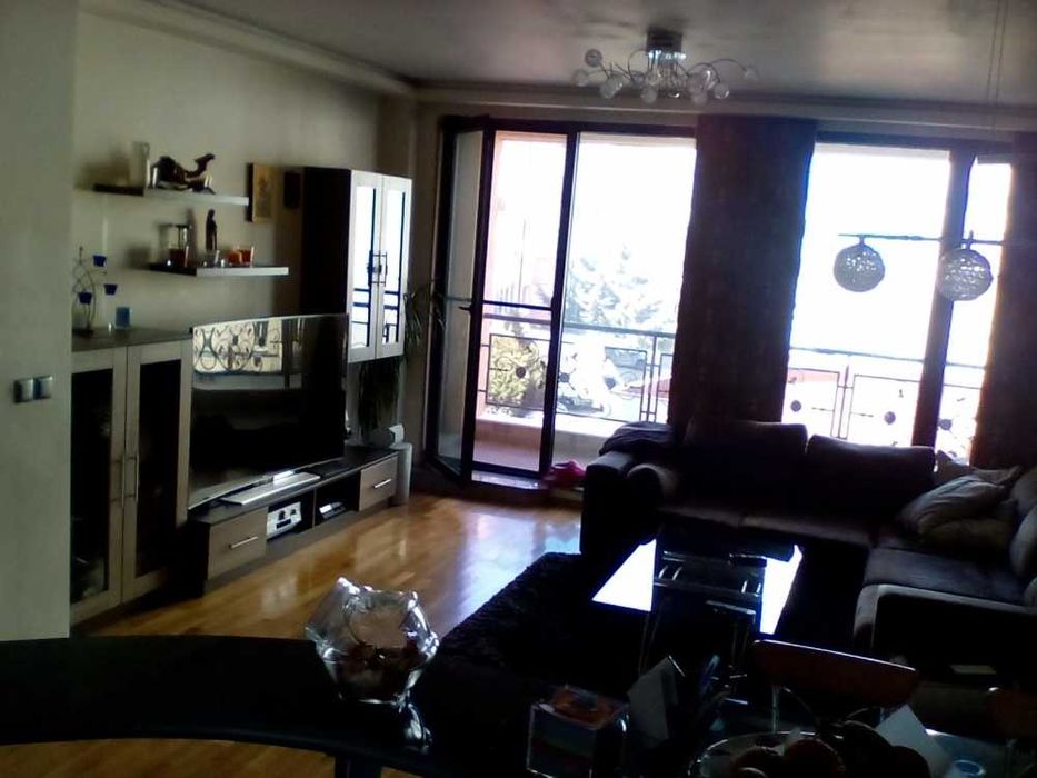 Продава се Тристаен апартамент в София, Гоце Делчев - 121 кв.м за 1405 €/кв.м - Снимка #1