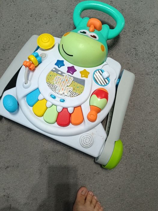 Antemergator si Masa de activitati B-Kids