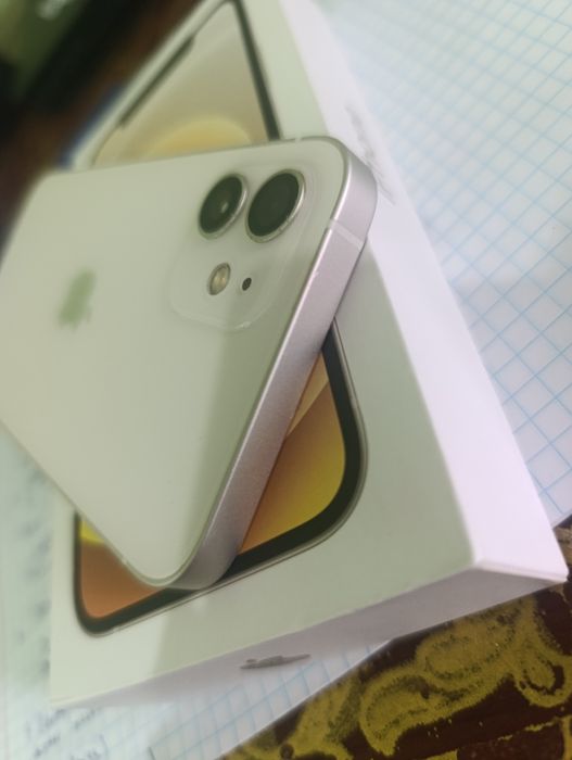 iPhone 12 отличное состояние