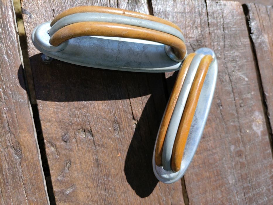 Антики - стари вещи.