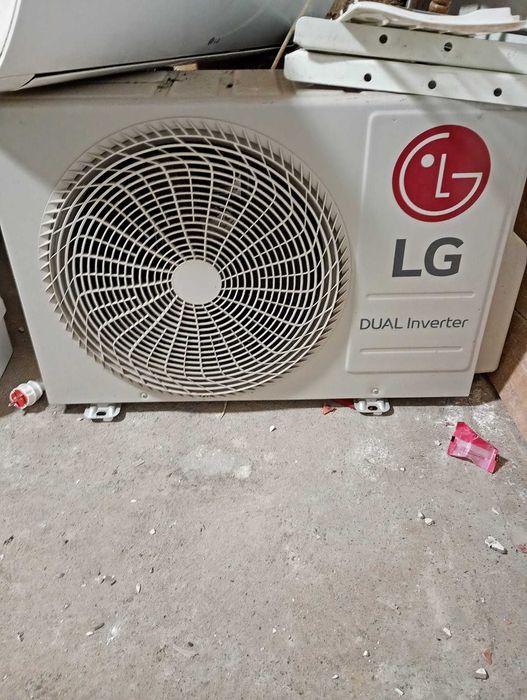 Vand clima cu tot cu accesorii