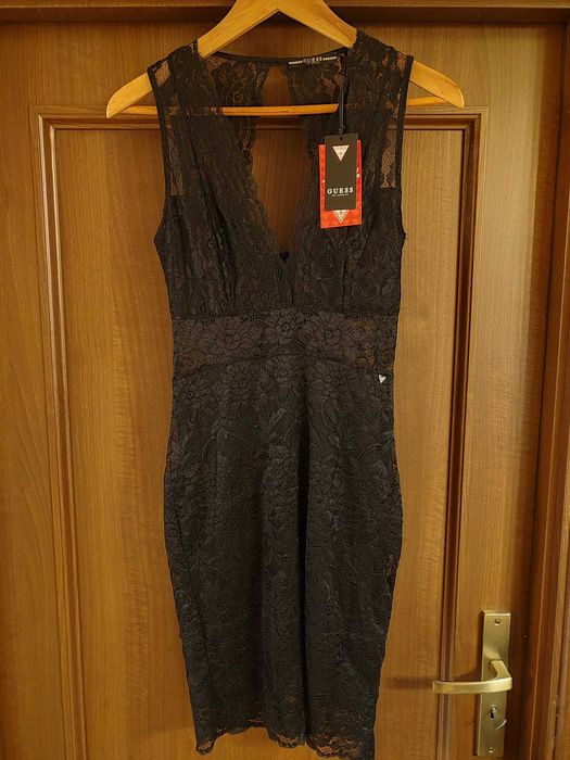 Rochie neagra Guess