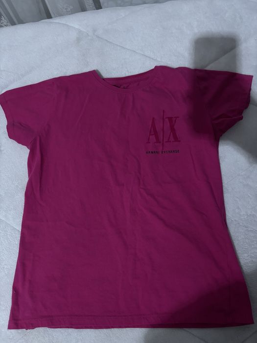 Нови тениски.