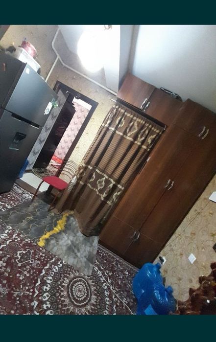 Навоий эски шахарида 3 хонали уй 1 этаждан