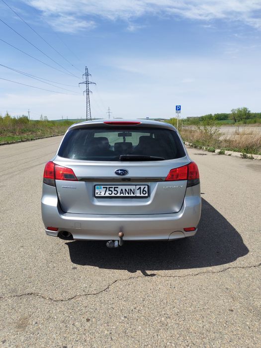 Subaru Legacy универсал