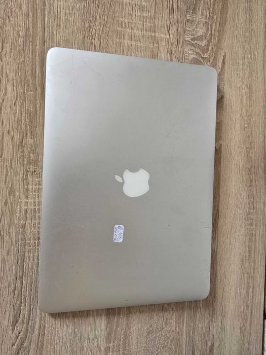 MacBook Air 13-inch  A 1466