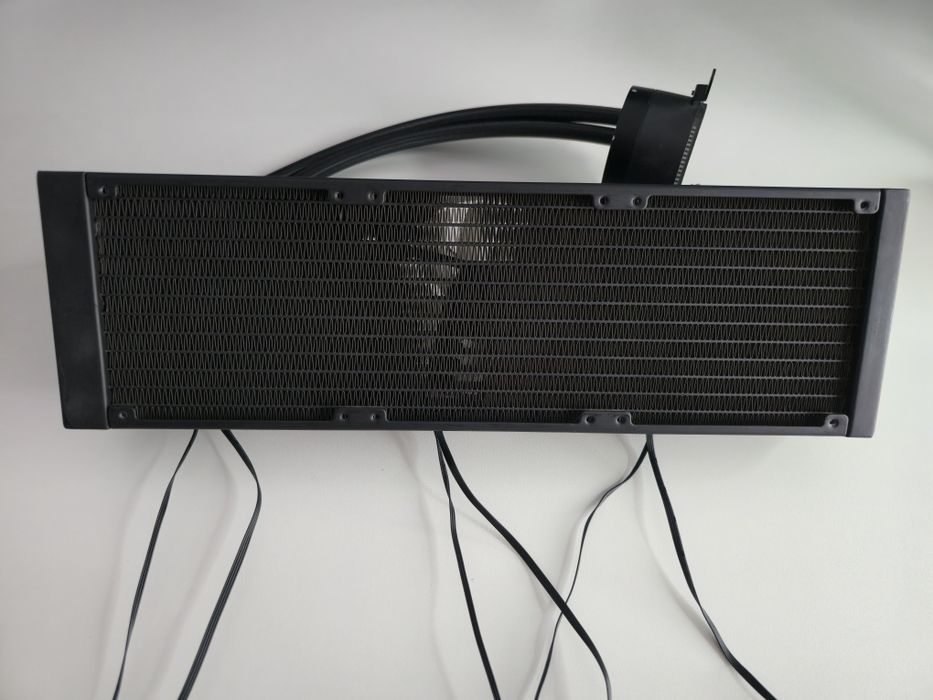 Cooler AQIRYS Aquarius 360 AiO