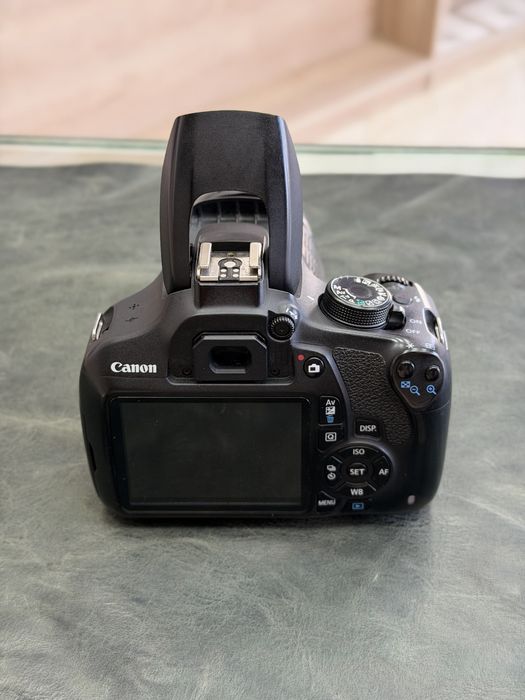 Фотоаппарат Canon EOS 1200D 256GB