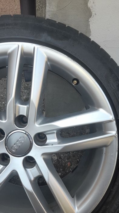 Джанти с гуми за Ауди 18 цола.