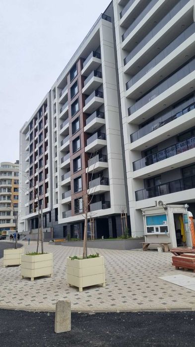 Продава се Магазин в София, Младост 4 - 154 кв.м за 2060 €/кв.м - Снимка #2