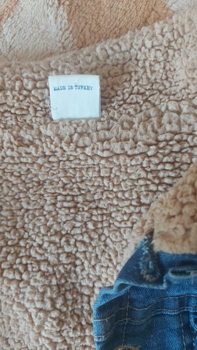 Продам утеплённую джинсовая куртку