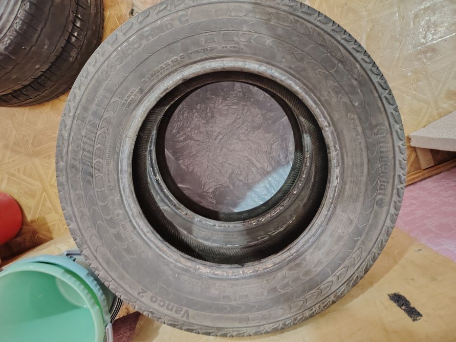Шины усиленные 235/65 R16C Continental