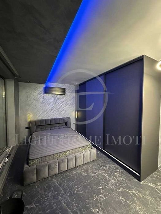 Продава се Двустаен апартамент в Пловдив, Център - 97 кв.м за 2011 €/кв.м - Снимка #10