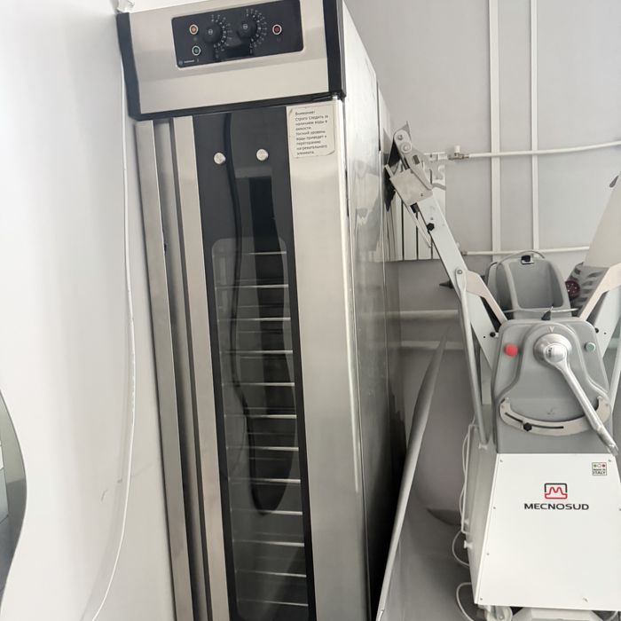 Расстроенный шкаф 15 уровней