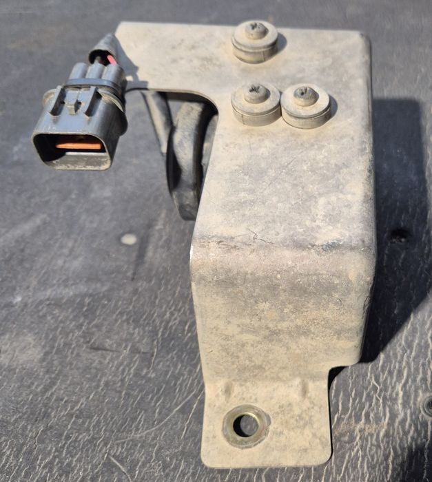 Помпа ,помпичка включване 4х4 Сузуки Гранд Витара