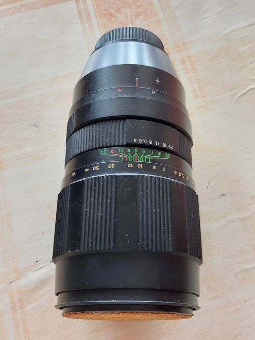 Teleobiectiv Zenit