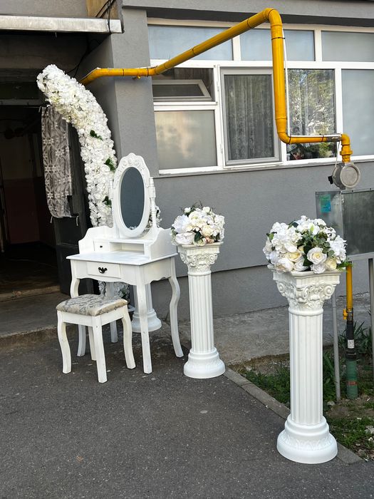 Măsuță învelit mireasa