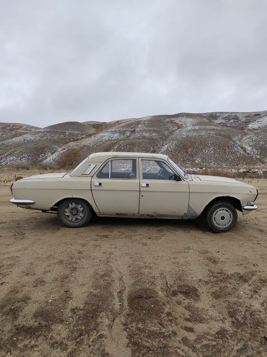 Автомобиль Волга