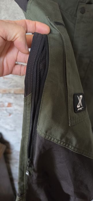 Revolution race, Arc'teryx