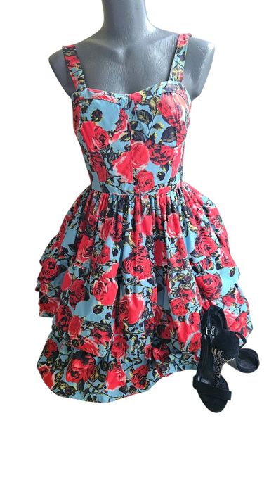 Рокля М Dolce&Gabana плюс черни сандали 38н. За 25лв.